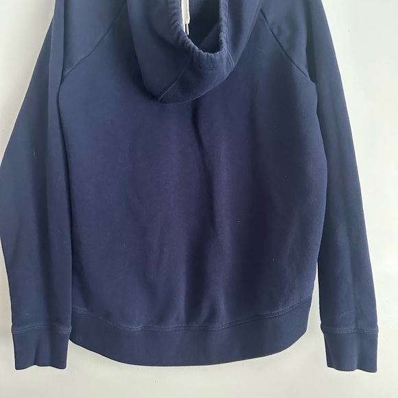 Medium Under Armour Navy Blue Hoodie with large Logo - Picture 4 of 5